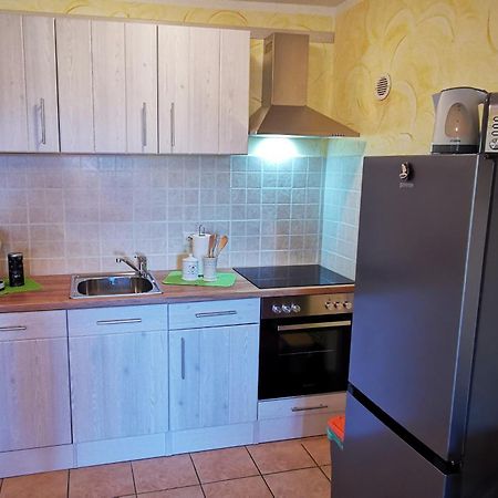Studio Apartment Lela Ližnjan Екстериор снимка
