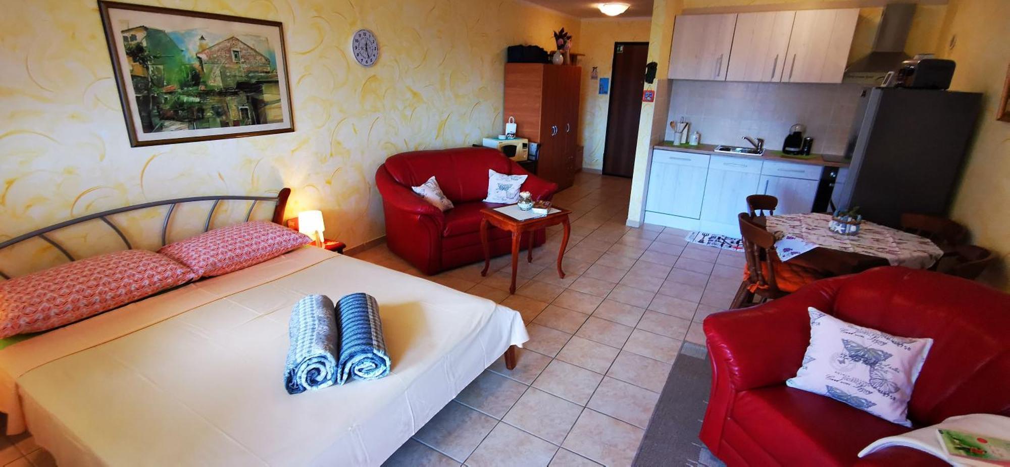 Studio Apartment Lela Ližnjan Екстериор снимка