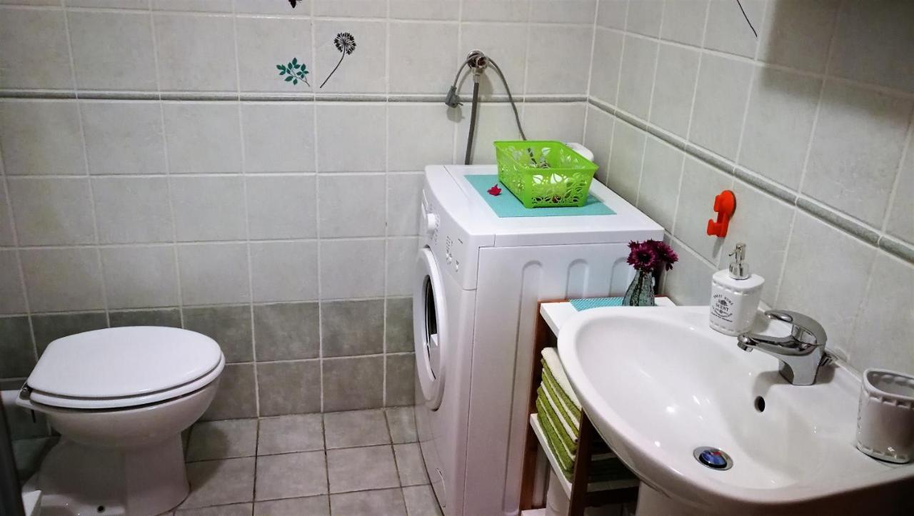 Studio Apartment Lela Ližnjan Екстериор снимка